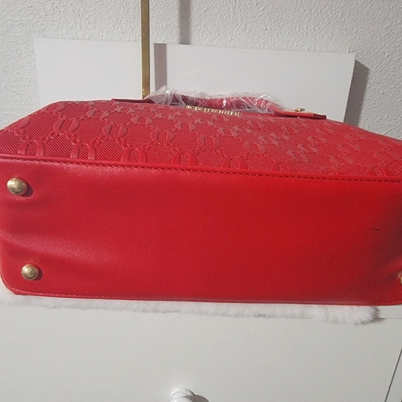 4-Piece Red Embossed Handbag Set — Chic & Versatile - Picture 12 of 16